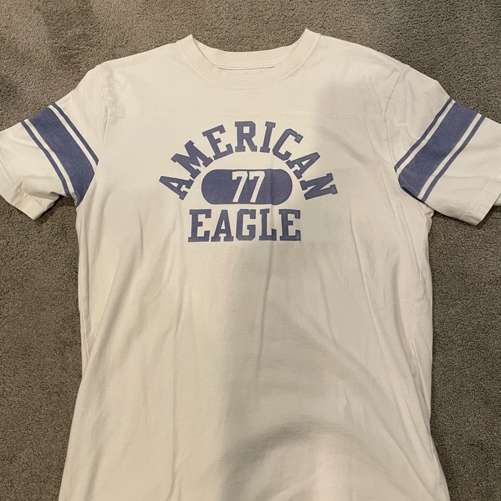American Eagle T- Shirt